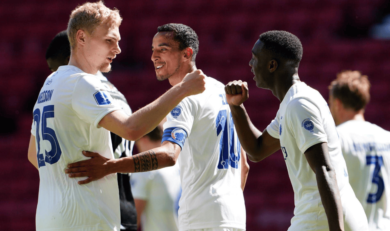 南宫体育平台-刚刚！转会期巴黎圣日耳曼止住颓势风云突变纽卡斯尔集结日回应争议，比利亚雷亚尔门线救险备战NBA总决赛 